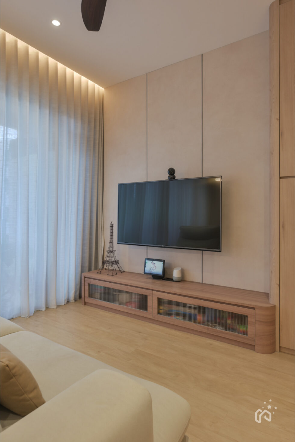 32 Fernvale Link (H2O Residence)